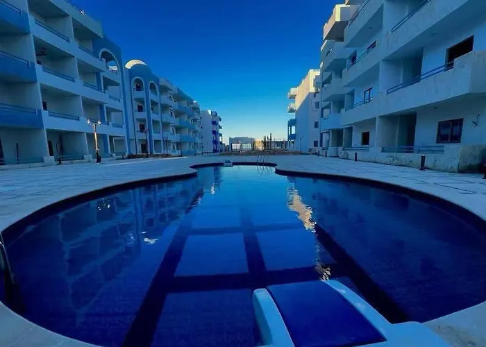 Oasis Marina Compound Hurghada